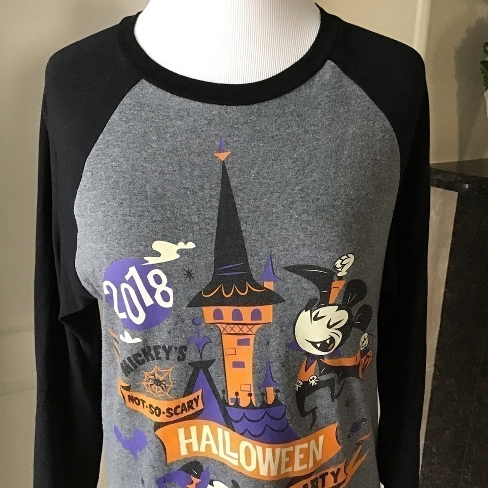 Disney Parks Mickey's Halloween Party 2018 Shirt SMALL Glow In The Dark Faces - Picture 3 of 15
